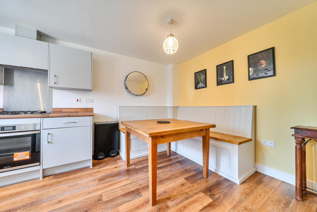 House in Taunton - View 5