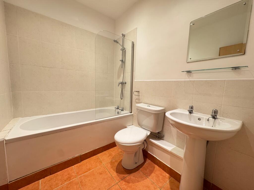 Apartment in Bournemouth - More