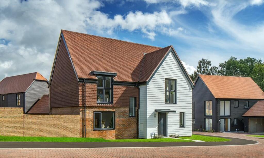 Main image of property: Highgate Hill,
Hawkhurst,
TN18 4LS