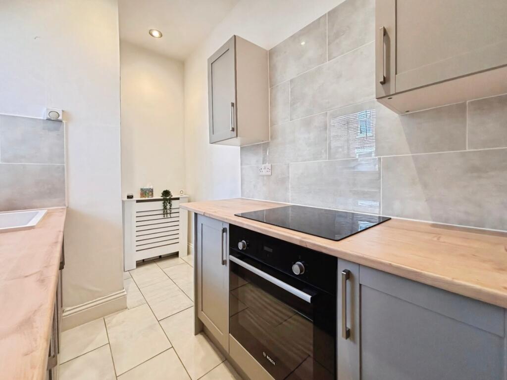 Apartment in South Tyneside, North East - View 5