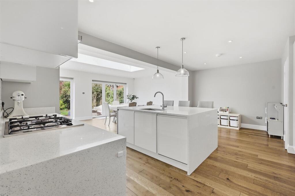 House in Brentwood, Essex - View 3