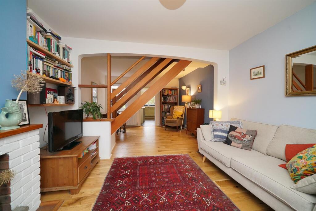 Arthur Road, St. Albans photo 5