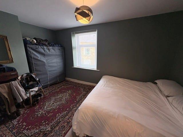 House in Burnley, Padiham - More