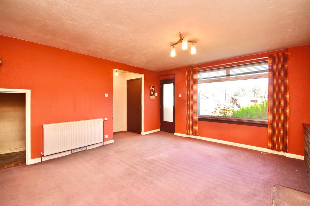 Tiree Crescent, Polmont, Falkirk photo 4