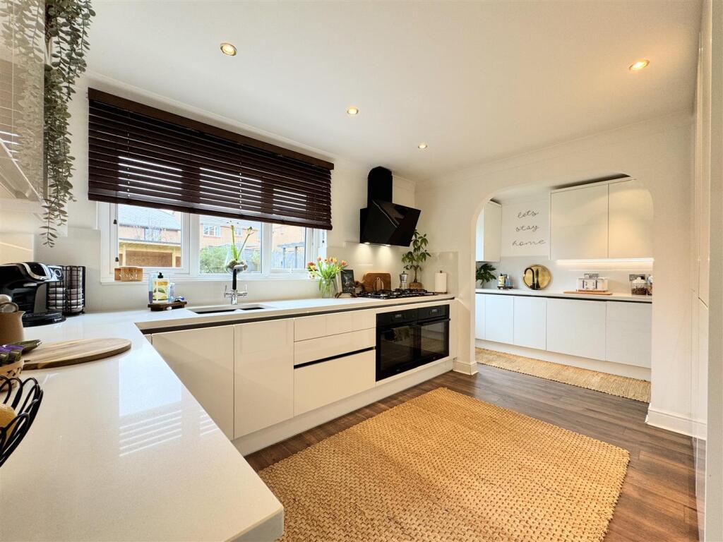 Shackleton Drive, Newquay - View 2