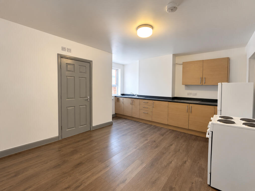 Main image of property: Watford Road, Cotteridge, B30