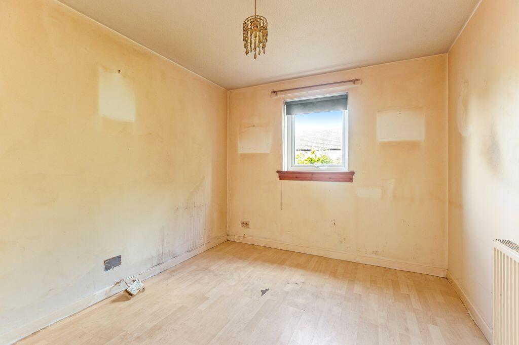 Apartment in Edinburgh, East Craigs - More