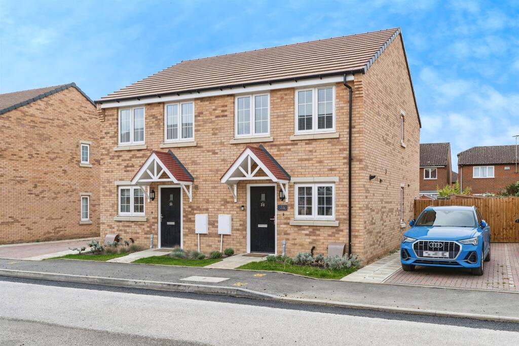 Main image of property: Hazelnut Close, March