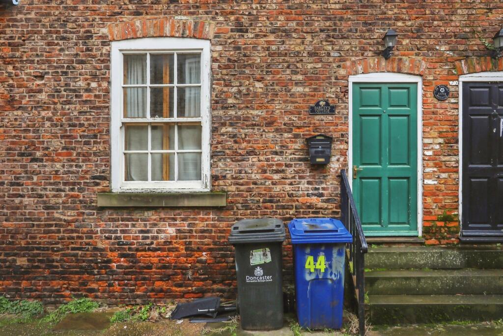 Main image of property: King Street, Thorne, Doncaster