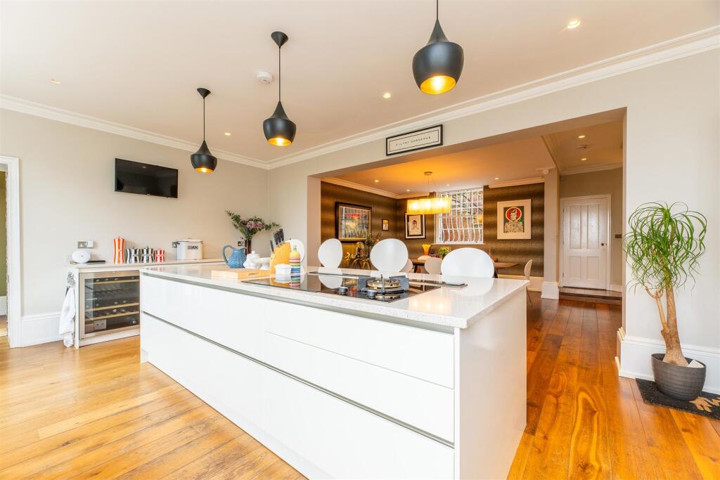House in Nottingham, The Park - View 5