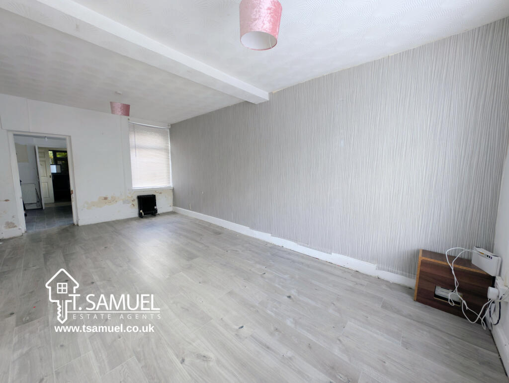 House in Cardiff, Penrhiwceiber - View 4