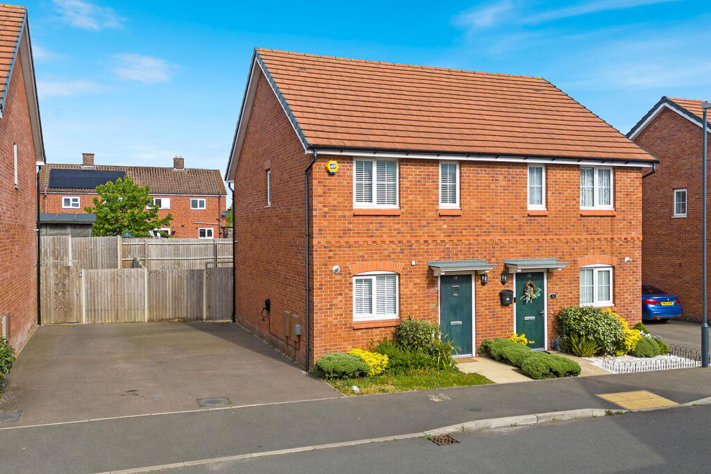 Main image of property: 14, Dolly Tub Lane, Ansley, Warwickshire, CV10 9TQ