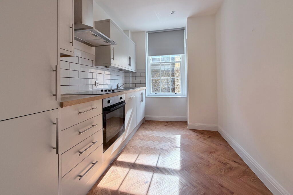 Apartment in Bath - View 3