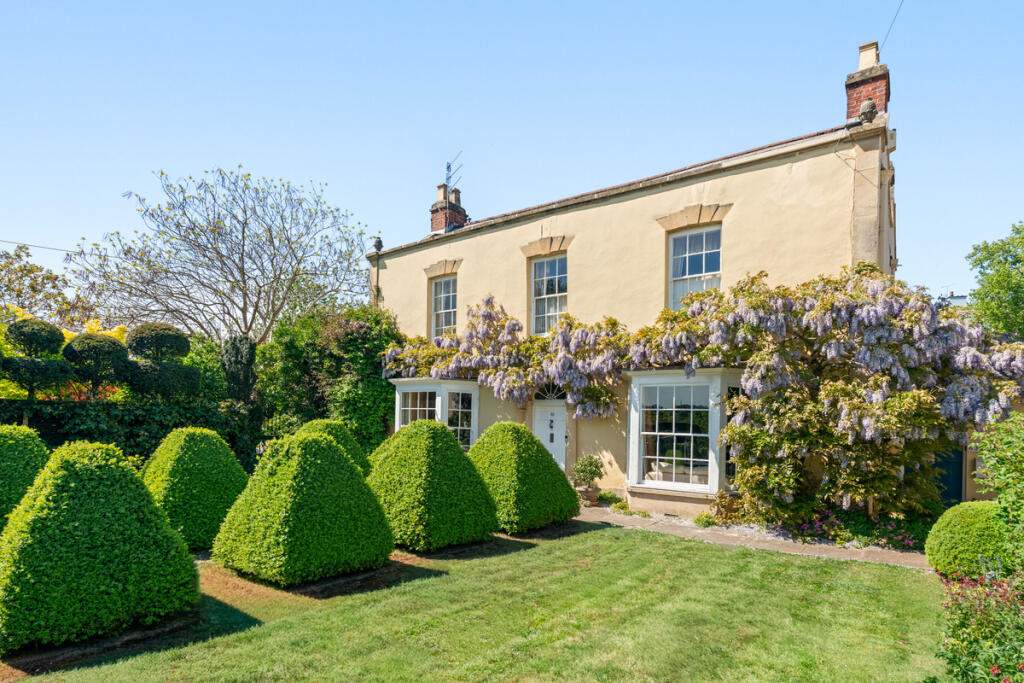 Main image of property: Long Ashton Road, Long Ashton, Bristol, BS41