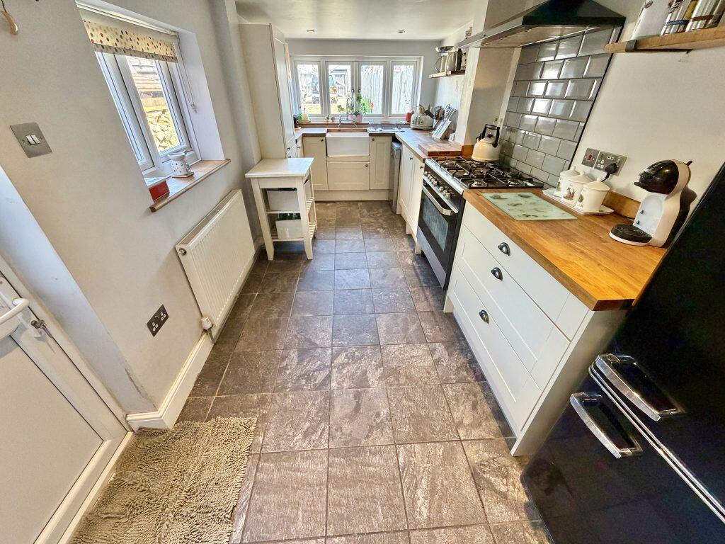 Camborne Grove, Yeovil, Somerset, BA21 - View 2