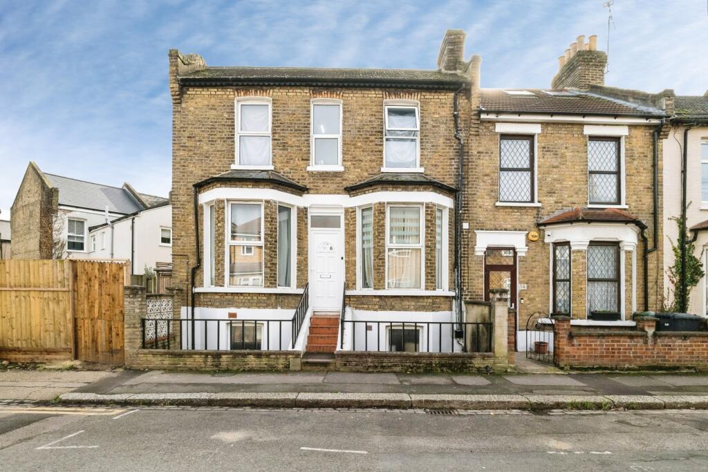 Main image of property: Park Grove Road, LONDON, London, E11