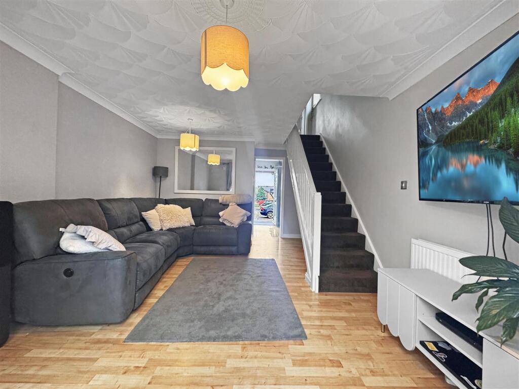 House in Blaby, Narborough - View 4