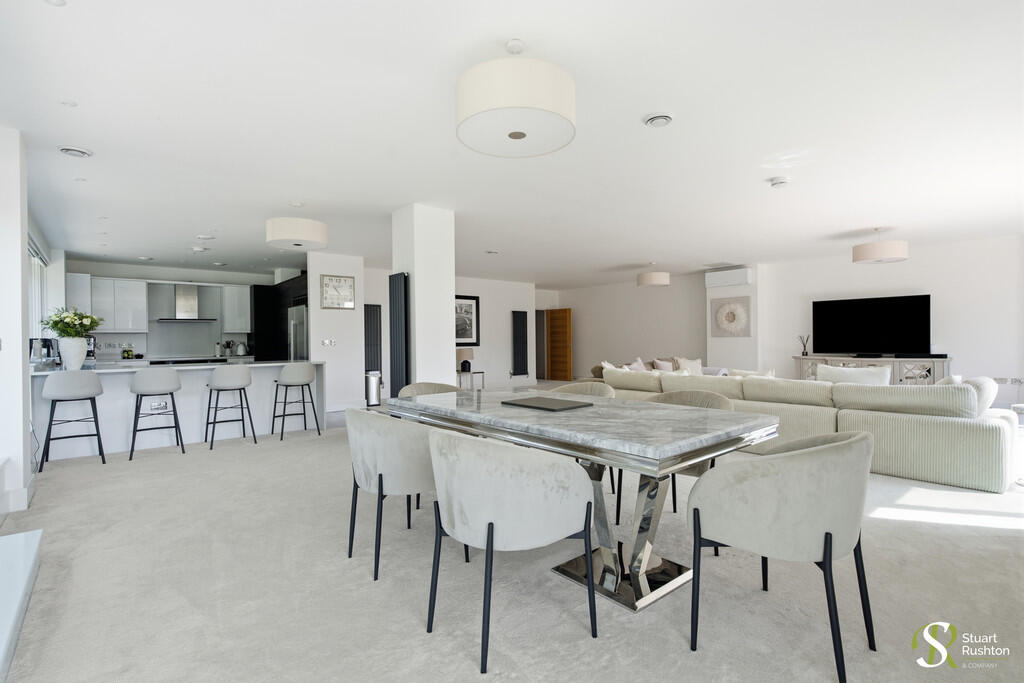 Apartment in Stockport - More