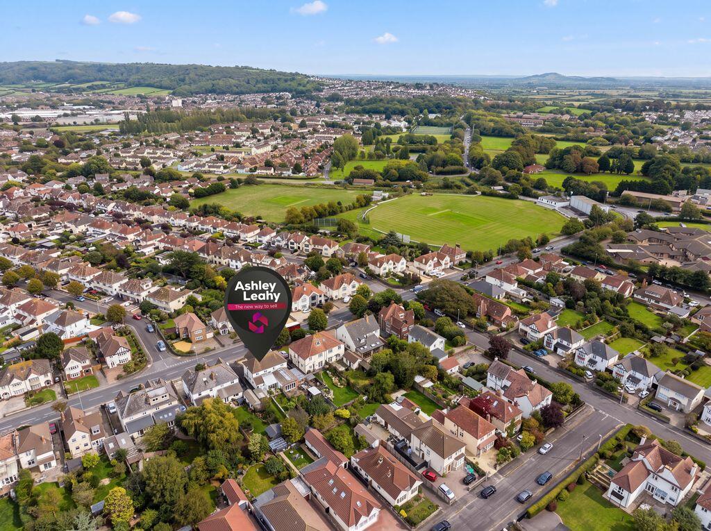 House in Weston-super-Mare, North Somerset - More