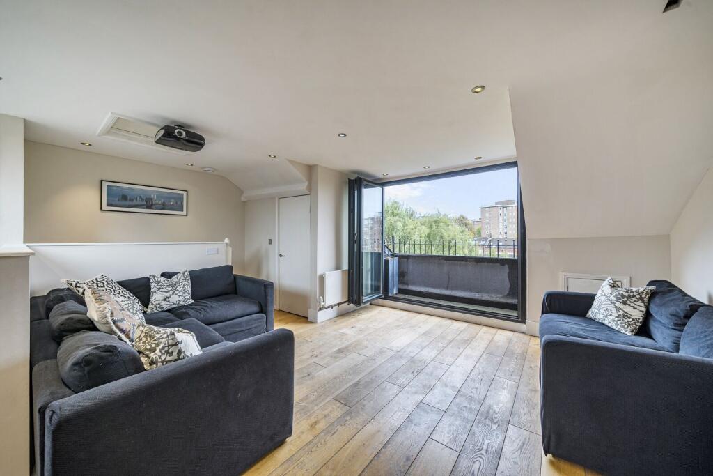 Apartment in London - View 4