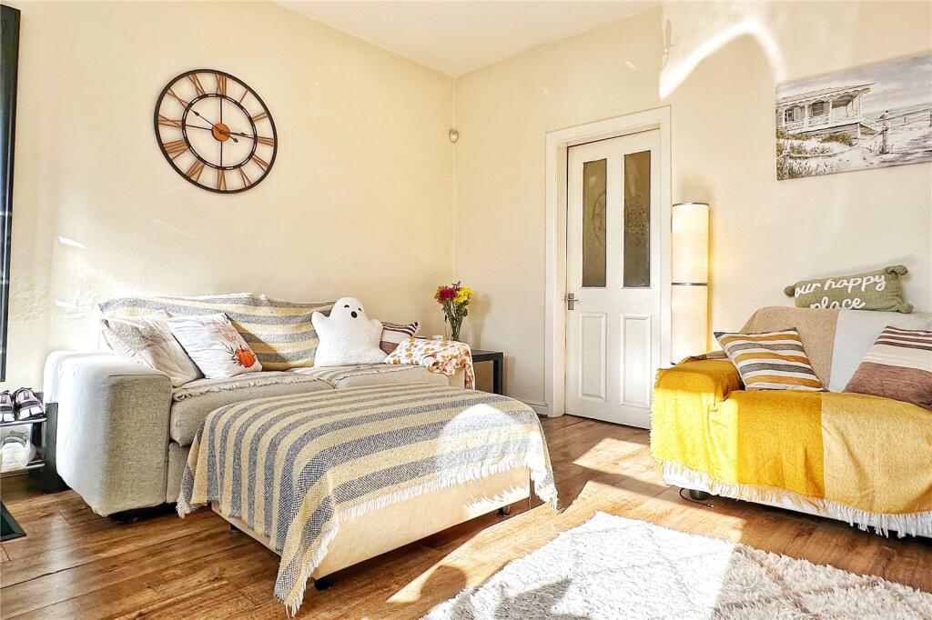 House in Tameside, Greater Manchester - View 4