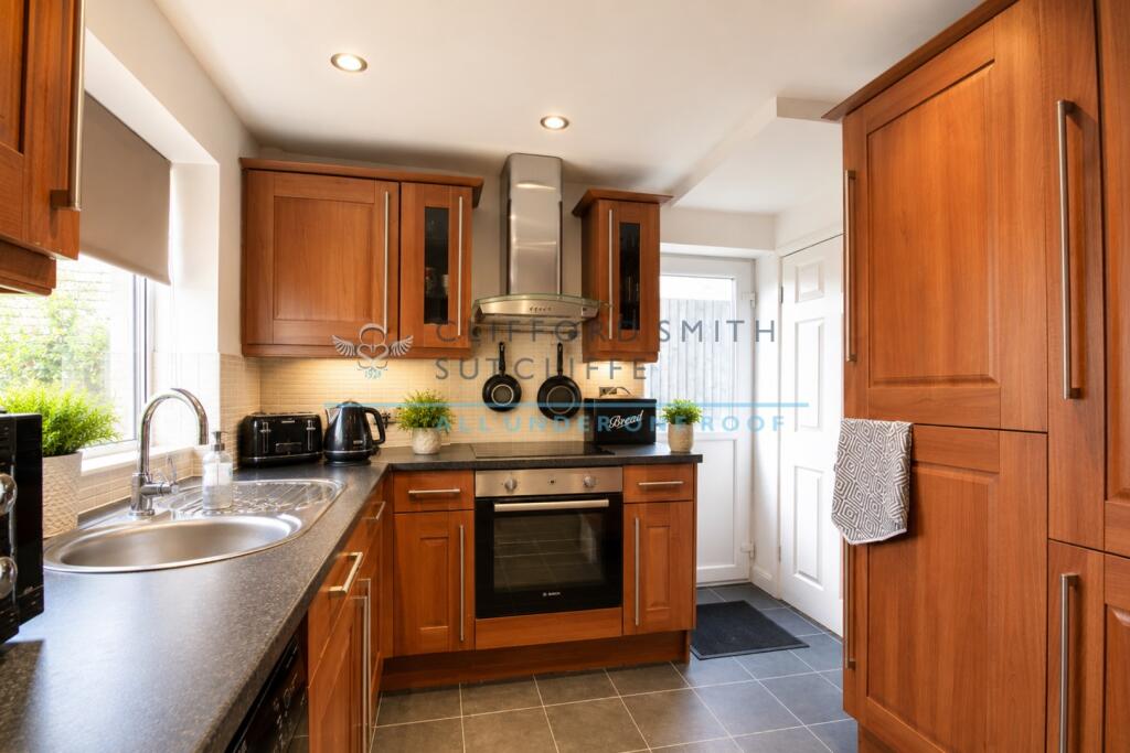 House in Burnley, Harle Syke, Briercliffe - View 5