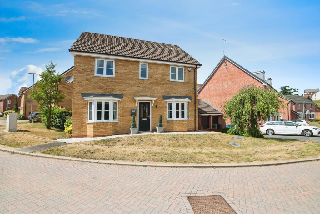 Main image of property: Elrington Close, Redditch, Worcestershire, B97