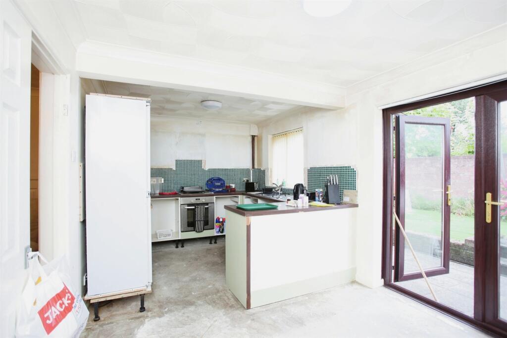 House in Nelson, Caerphilly - View 4