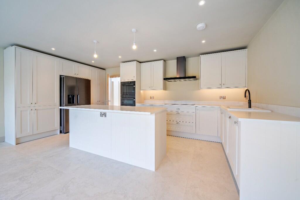Bell Lane, MK45 photo 3
