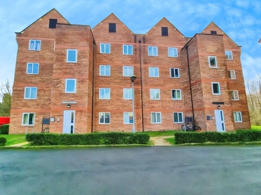Main image of property: Tapton Lock Hill, Chesterfield, Derbyshire, S41