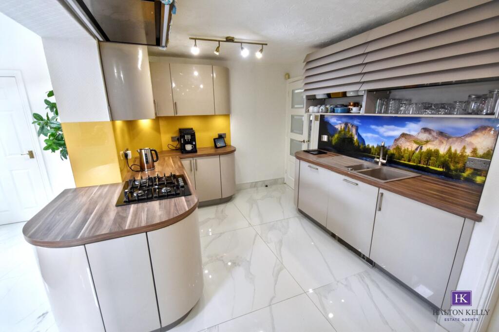 House in Warrington - View 3