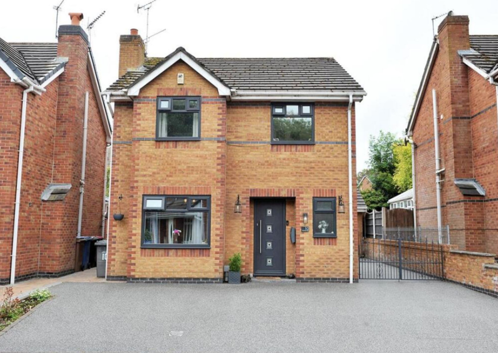 Main image of property: Old River Close, Irlam, M44