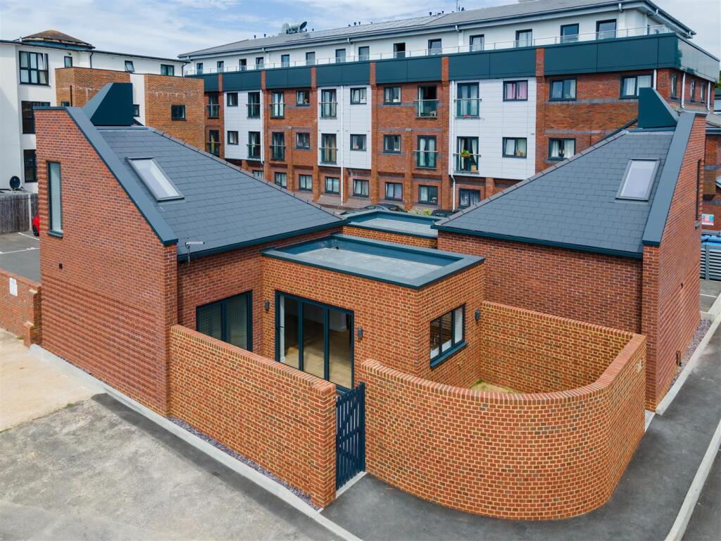 Main image of property: Cantelupe Road, East Grinstead