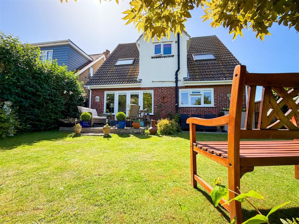 House in Clacton-on-Sea, Great Clacton - View 4