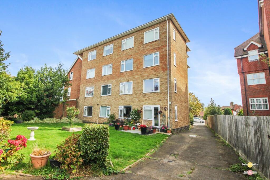 2 Crispin Court, Upper Sea Road, Bexhill-on-Sea, East Sussex, TN40 1RS photo 4