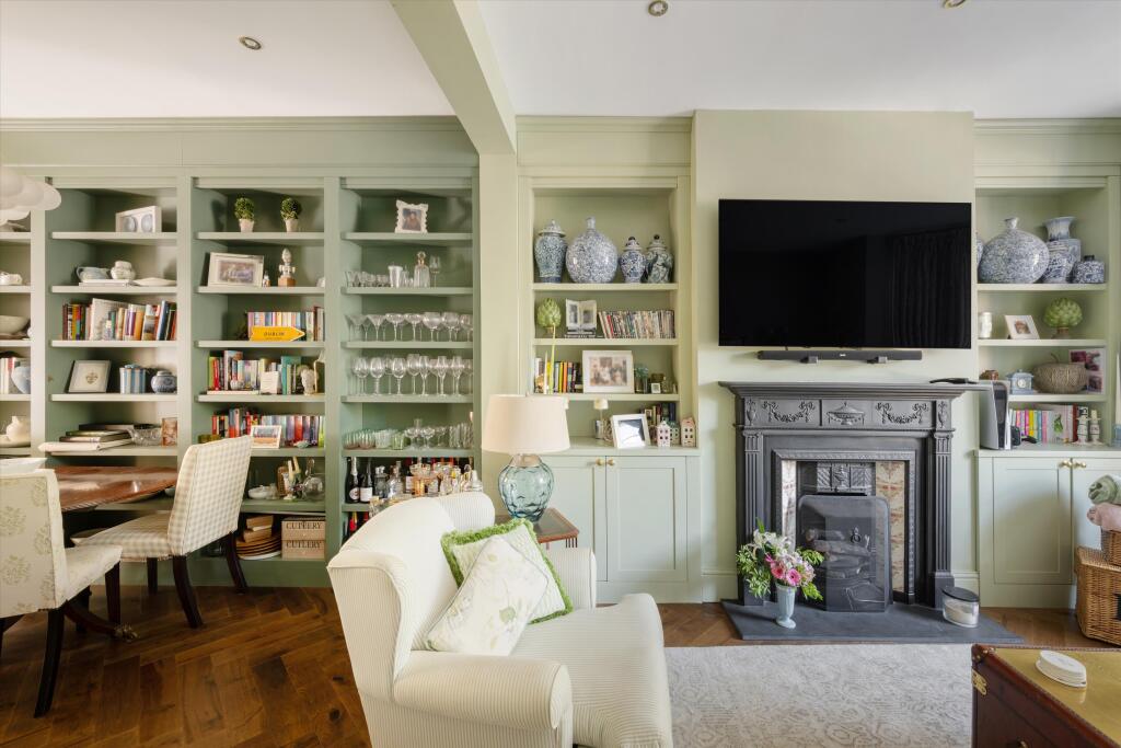 House in London, Kilburn - More