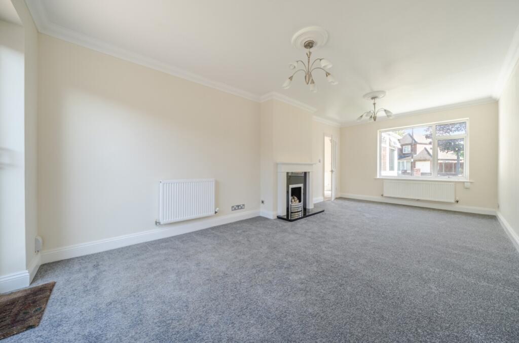 House in Lincoln, Lincolnshire - More