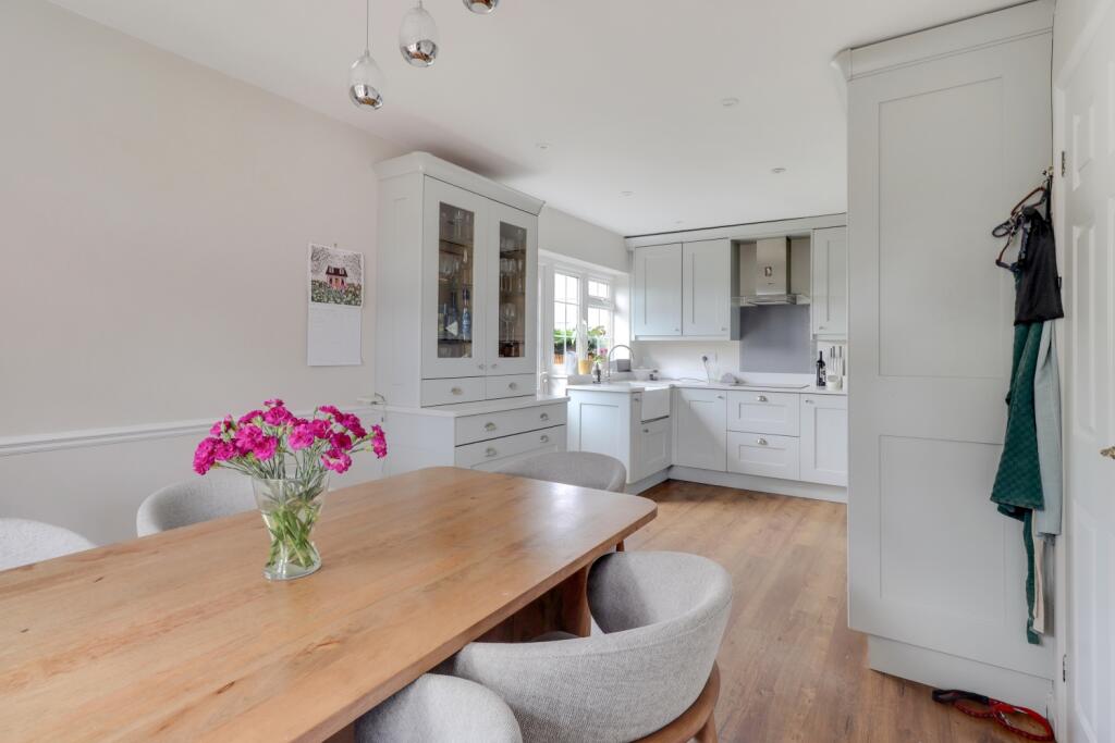House in Tonbridge - More
