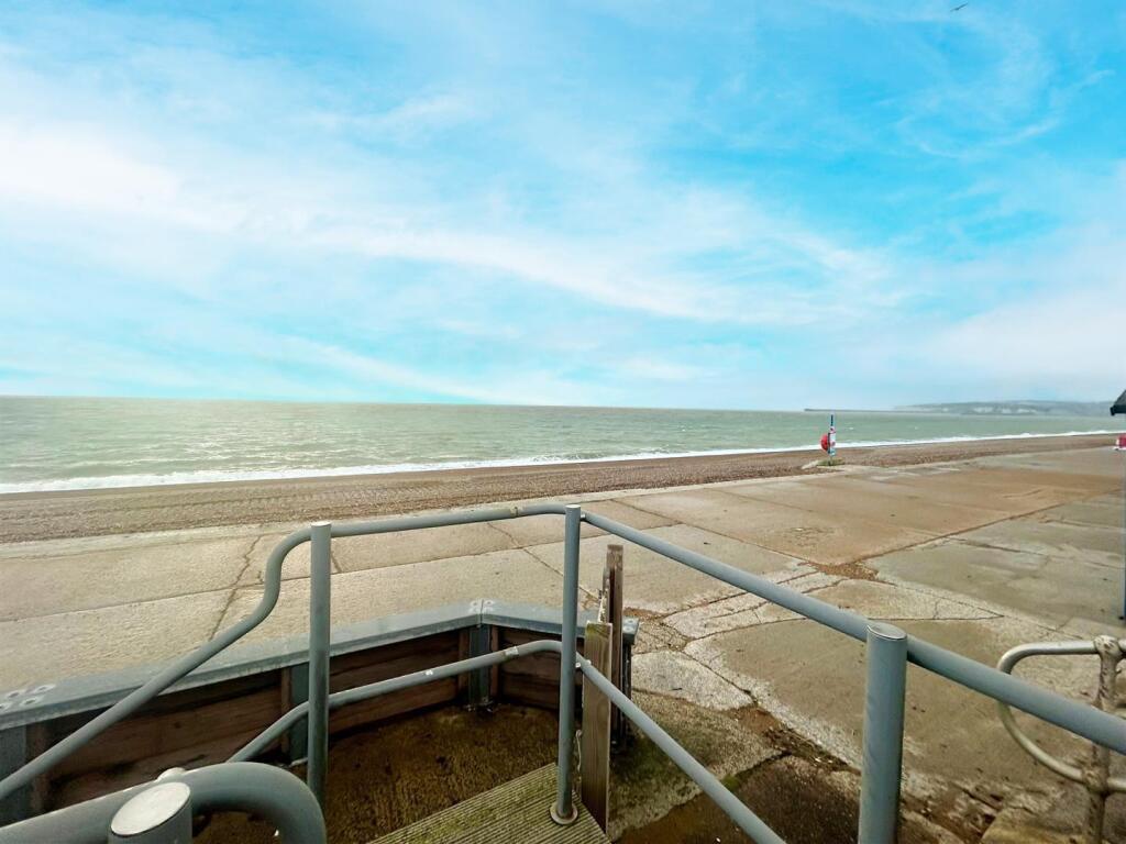 Bonningstedt Promenade, Seaford photo 3