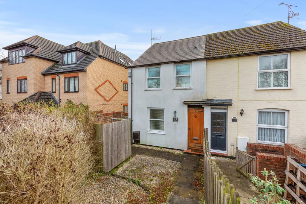 Main image of property: Buckland Wharf, Buckland, HP22