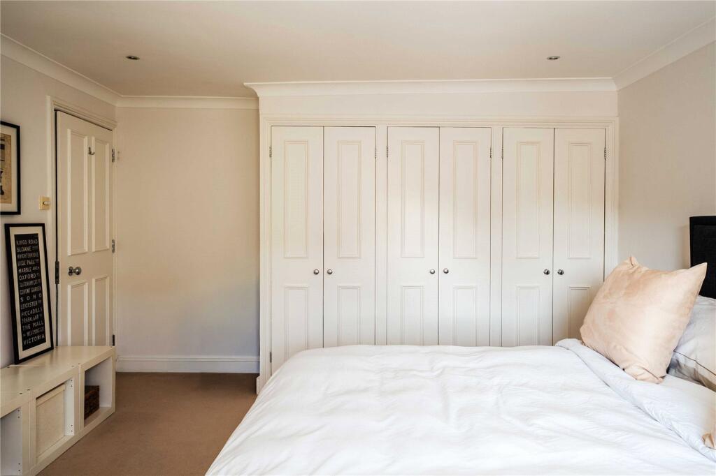 Apartment in London - View 5