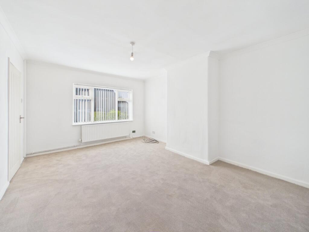 Second Avenue, Carrbrook, Stalybridge, Greater Manchester, SK15 photo 3