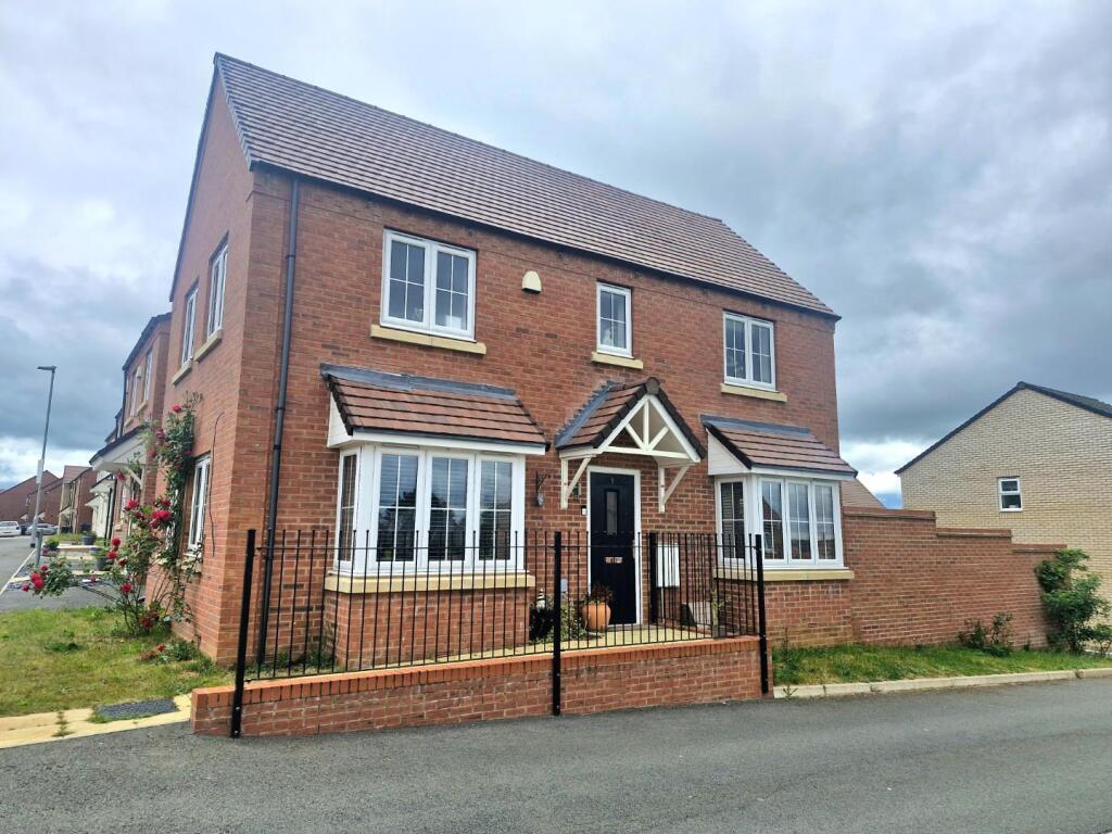 Main image of property: Trowel Close, Buckingham Fields, Northampton NN4