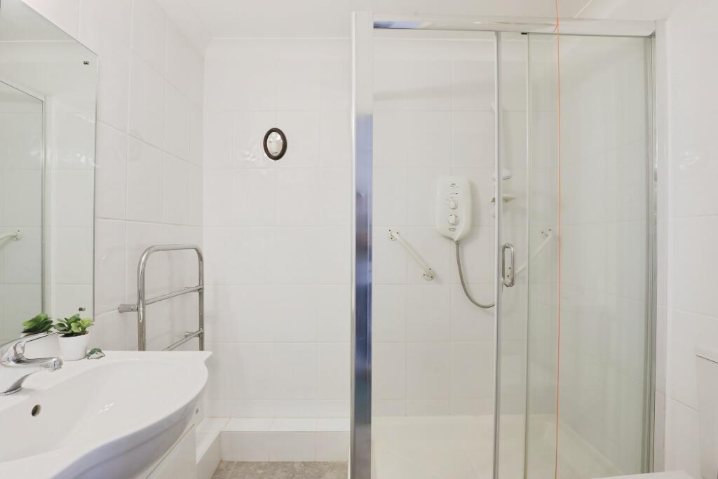 Additional image 6 of Malin Court, Alcester