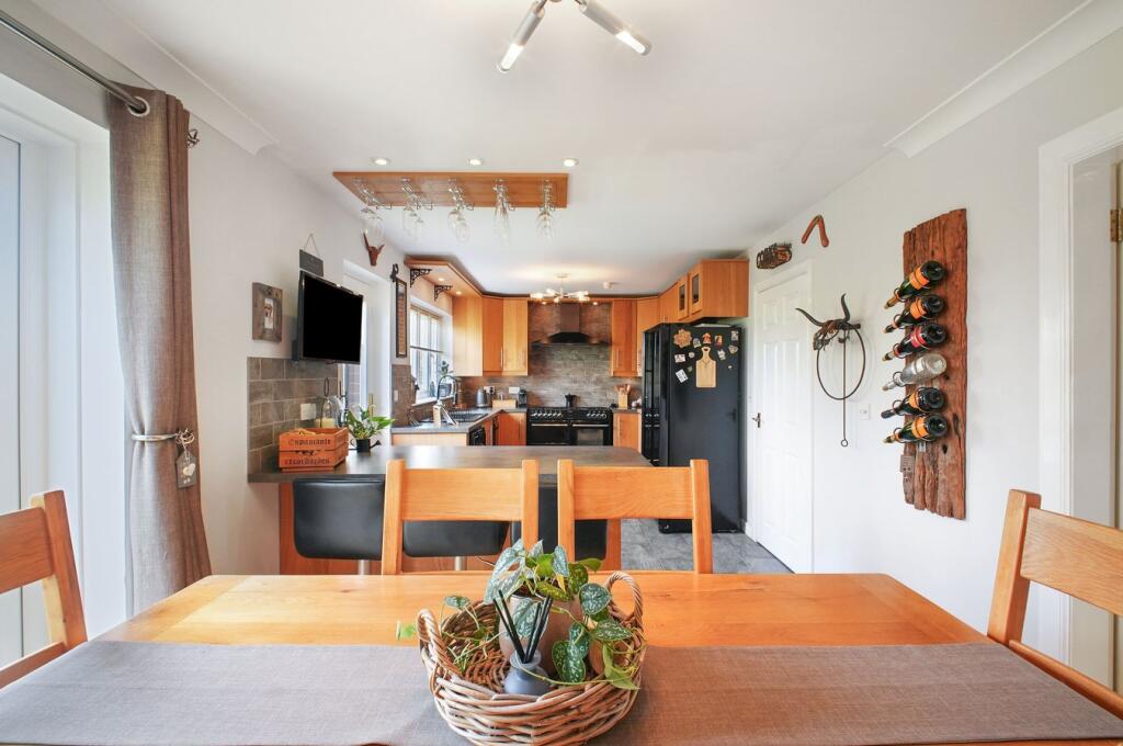 House in Kilwinning, North Ayrshire - View 6