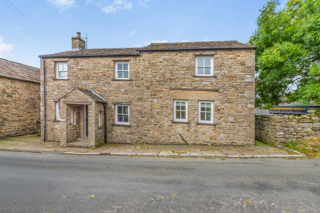 Main image of property: Moor Road, Askrigg