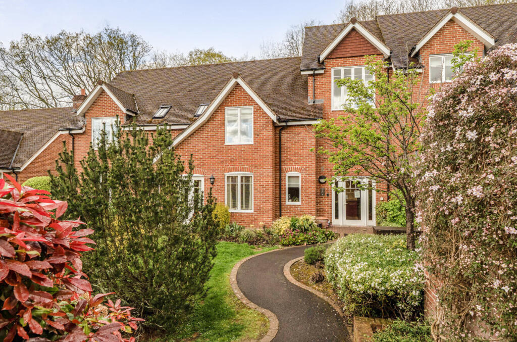 2-bed house on Salisbury Road, Sherfield English, Romsey, Hampshire, SO51, £145,000