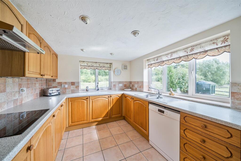 Bersham, Wrexham. photo 3