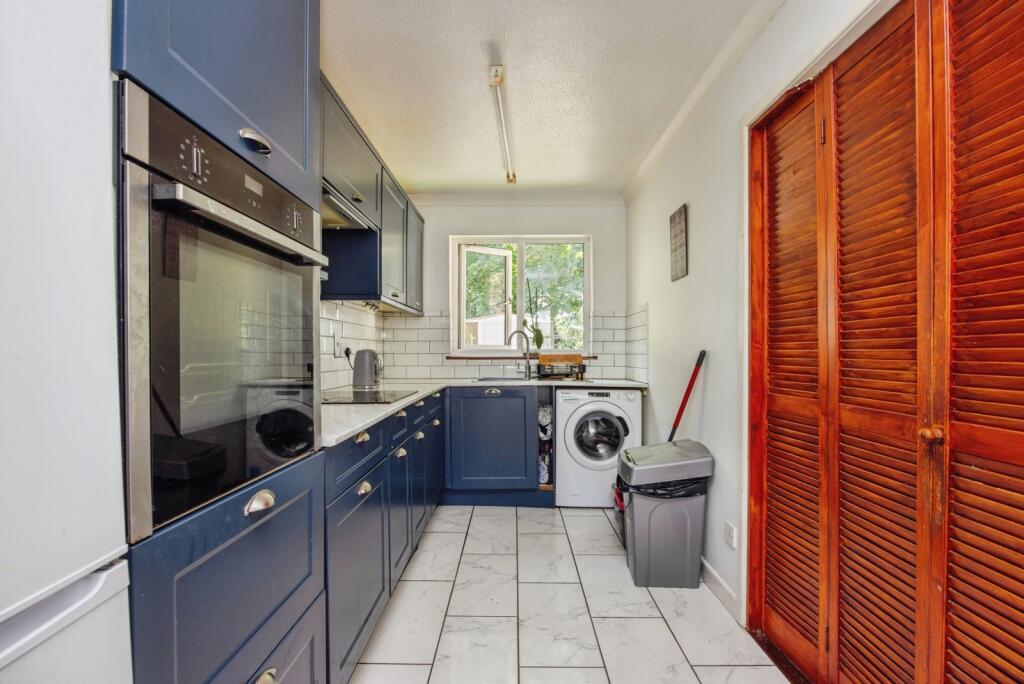 House in Plymouth - View 4