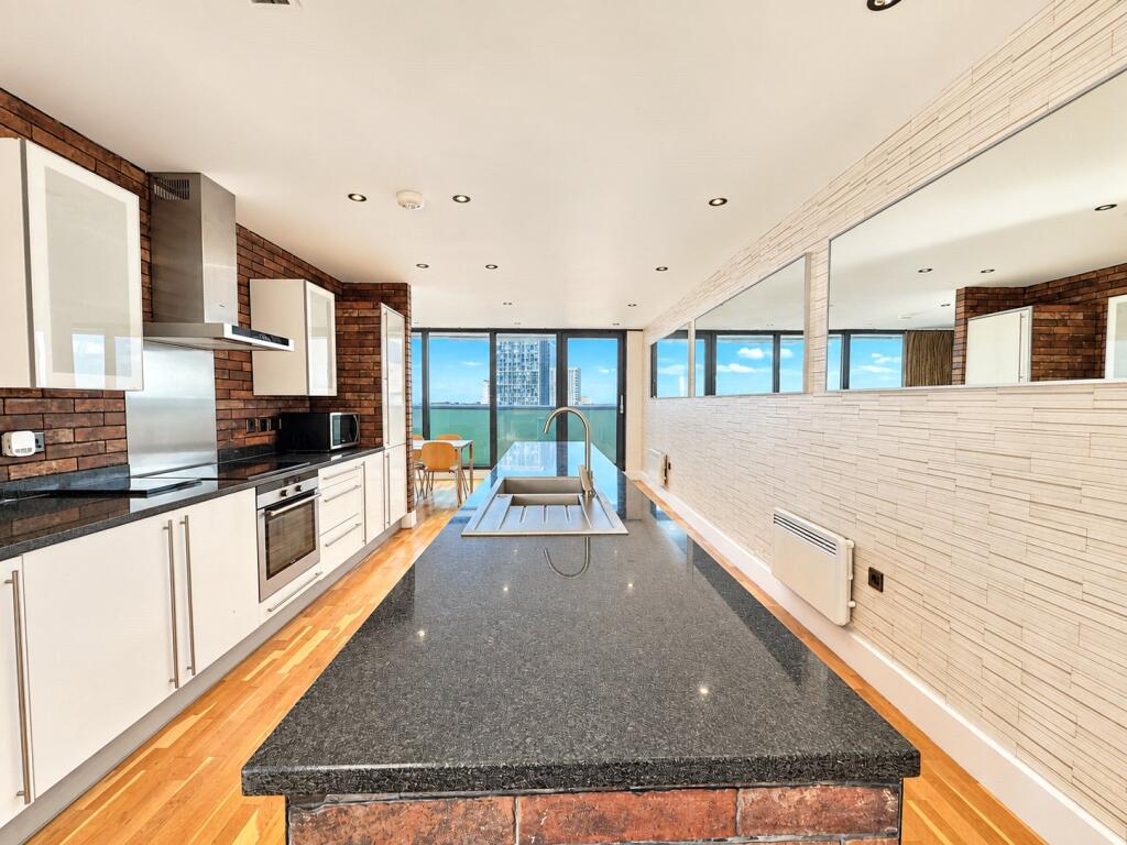 Apartment in Liverpool, Pride Quarter, Vauxhall - View 5